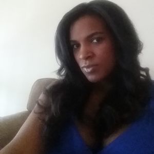 Meet your Posher, Candace